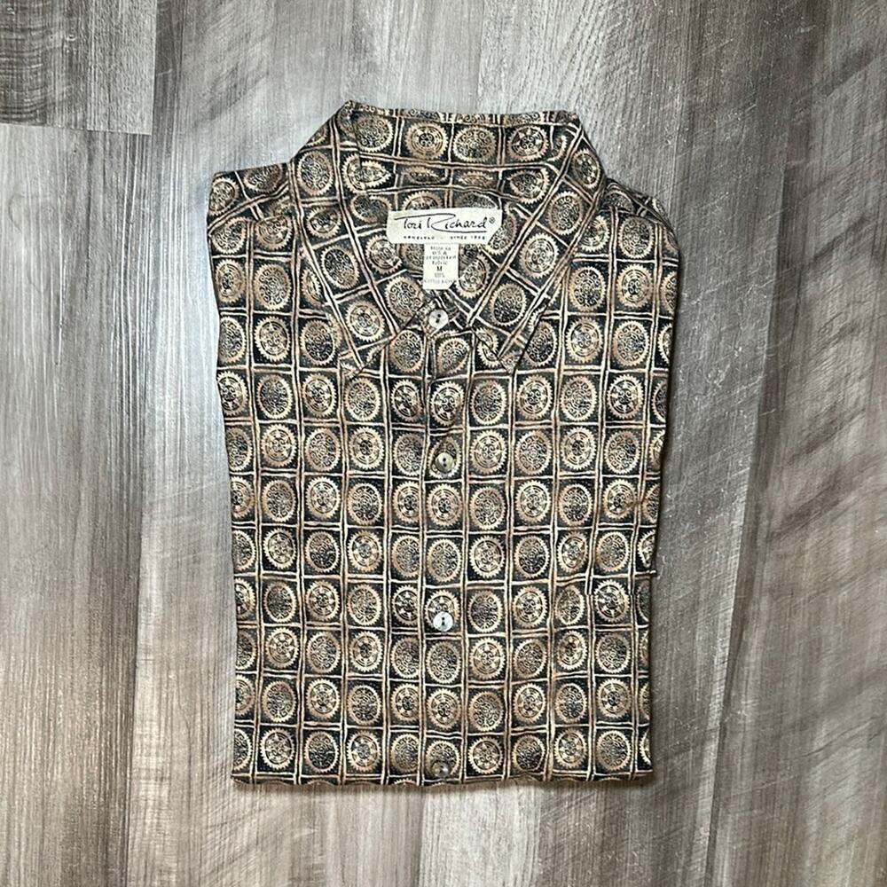 Tori Richard Geometric Cotton Lawn Short Sleeve Button Down - Medium